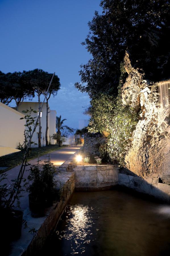 Out Of The Blue Resort & Spa 5*