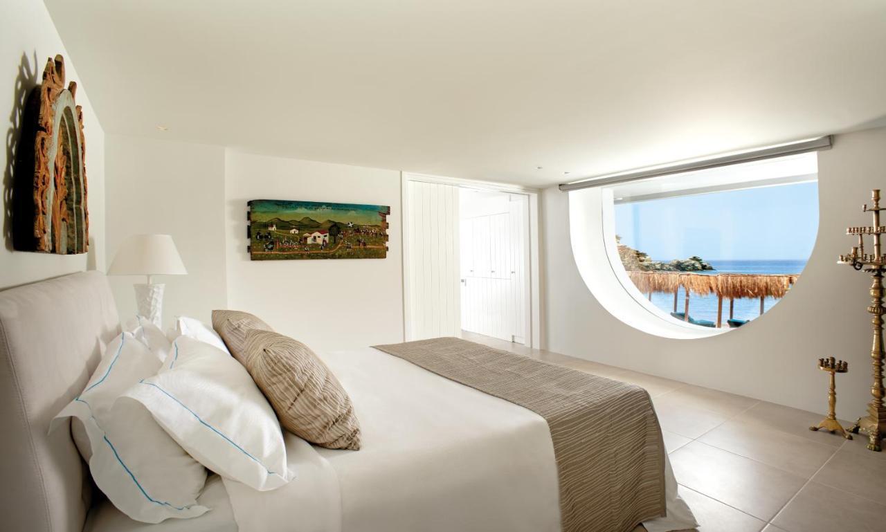 Out Of The Blue Resort & Spa Resort