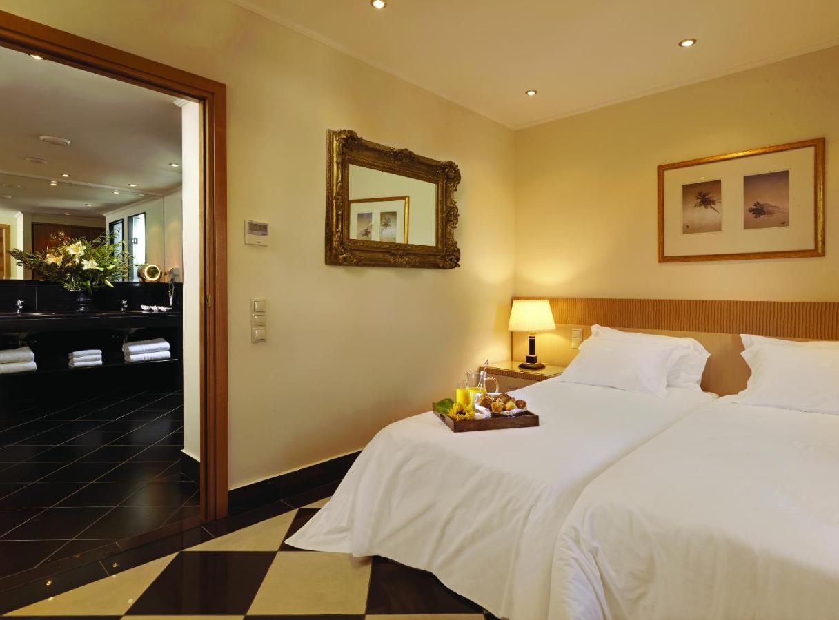 Resort Out Of The Blue & 5*
