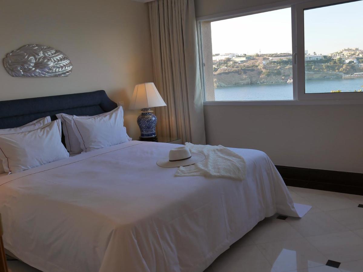 Resort Out Of The Blue & 5*