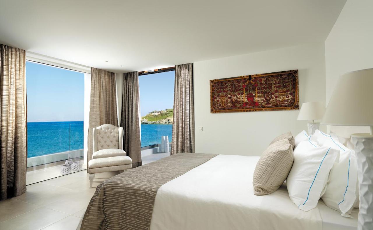 Out Of The Blue & Resort Agia Pelagia (Creta)