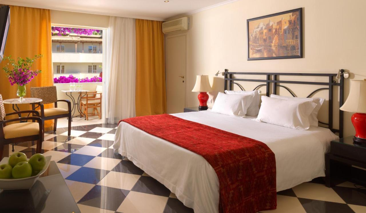 Resort Out Of The Blue & Agia Pelagia (Creta)